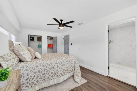 Casa en venta en Saint Petersburg, Florida, 4 dormitorios, 238.2 m2 № 2093515 - foto 15