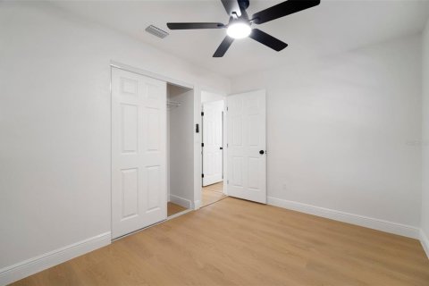 House in Tampa, Florida 3 bedrooms, 122.26 sq.m. № 1759868 - photo 27