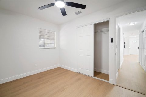 House in Tampa, Florida 3 bedrooms, 122.26 sq.m. № 1759868 - photo 25