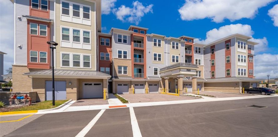 Condominio en Orlando, Florida, 2 dormitorios  № 2207131
