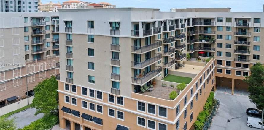 Condo in Miami, Florida, 1 bedroom  № 2016935