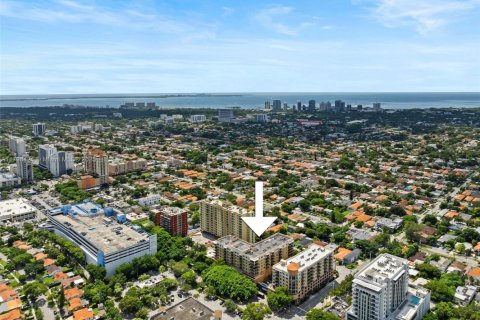 Condo in Miami, Florida, 1 bedroom  № 2016935 - photo 20