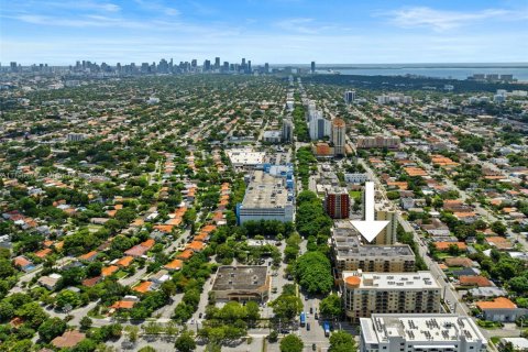 Condo in Miami, Florida, 1 bedroom  № 2016935 - photo 19