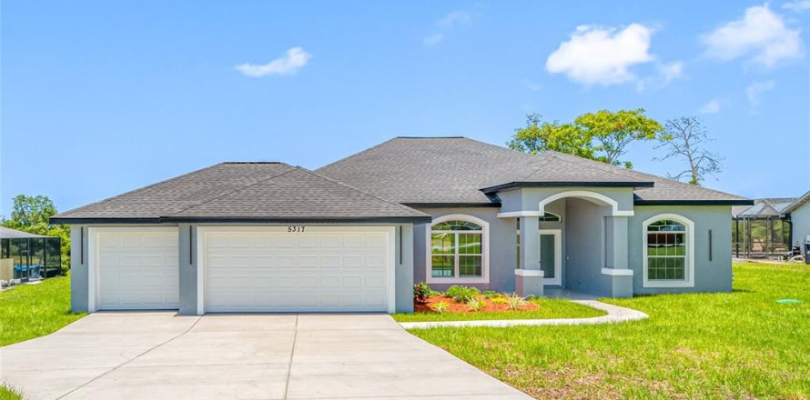 House in Spring Hill, Florida 3 bedrooms, 168.8 sq.m. № 1904668
