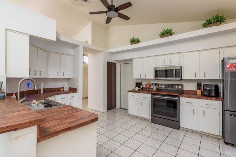 House in Hudson, Florida 3 bedrooms, 168.34 sq.m. № 2110043 - photo 27