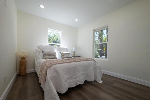 Apartamento en alquiler en Saint Petersburg, Florida, 2 dormitorios, 67.82 m2 № 1913644 - foto 18