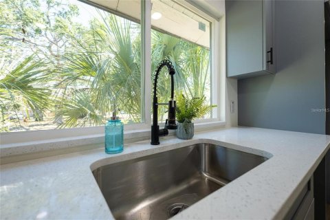 Apartamento en alquiler en Saint Petersburg, Florida, 2 dormitorios, 67.82 m2 № 1913644 - foto 9