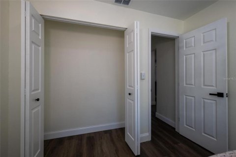 Apartamento en alquiler en Saint Petersburg, Florida, 2 dormitorios, 67.82 m2 № 1913644 - foto 16
