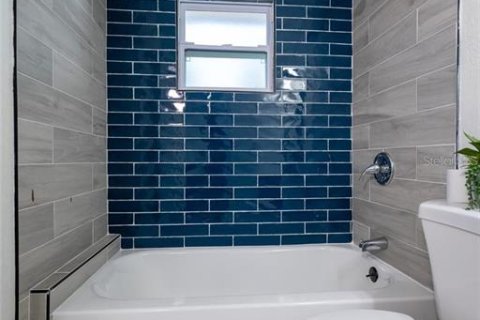 Apartamento en alquiler en Saint Petersburg, Florida, 2 dormitorios, 67.82 m2 № 1913644 - foto 14
