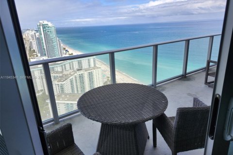 Hotel in Hollywood, Florida 1 bedroom, 78.97 sq.m. № 2088928 - photo 8