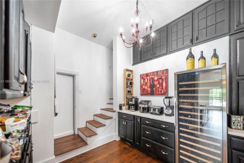 House in Jupiter, Florida 5 bedrooms, 314.47 sq.m. № 1922485 - photo 27