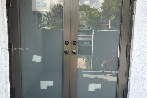 Touwnhouse à vendre à Tamarac, Floride: 2 chambres, 133.78 m2 № 2001210 - photo 18