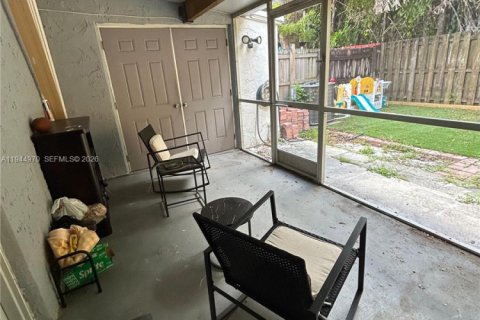 Touwnhouse à Tamarac, Floride 2 chambres, 133.78 m2 № 2001210