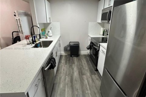 Touwnhouse à vendre à Tamarac, Floride: 2 chambres, 133.78 m2 № 2001210 - photo 26