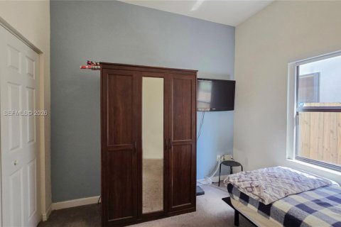 Купить виллу или дом в Хомстед, Флорида 4 спальни, 152.17м2, № 2049681 - фото 19