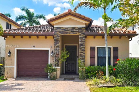 Купить виллу или дом в Хомстед, Флорида 4 спальни, 152.17м2, № 2049681 - фото 2