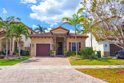 Купить виллу или дом в Хомстед, Флорида 4 спальни, 152.17м2, № 2049681 - фото 1