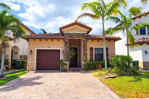 Купить виллу или дом в Хомстед, Флорида 4 спальни, 152.17м2, № 2049681 - фото 11