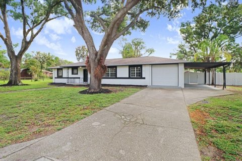 House in Tampa, Florida 3 bedrooms, 142.23 sq.m. № 2258507 - photo 12