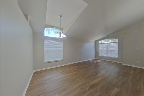 Casa en alquiler en Clermont, Florida, 3 dormitorios, 173.91 m2 № 1685345 - foto 4