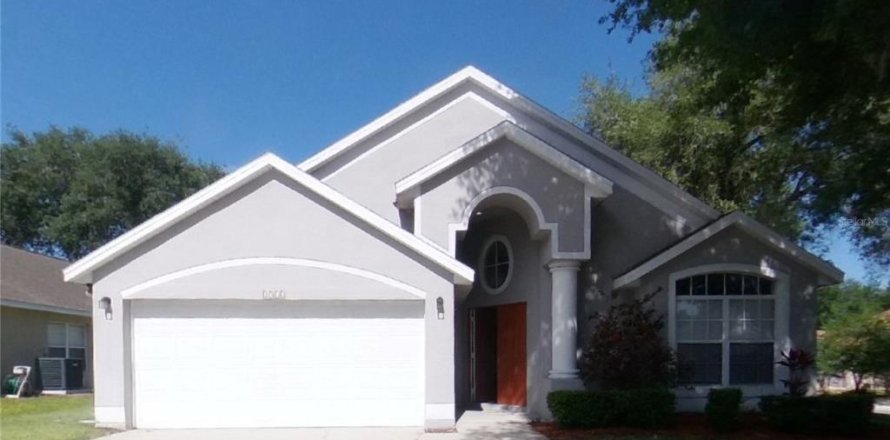 Casa en Clermont, Florida 3 dormitorios, 173.91 m2 № 1685345