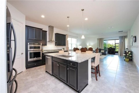 Casa en alquiler en Orlando, Florida, 4 dormitorios, 210.61 m2 № 1850102 - foto 3