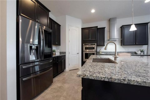 Casa en alquiler en Orlando, Florida, 4 dormitorios, 210.61 m2 № 1850102 - foto 4