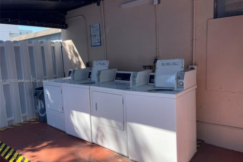 Appartement à louer à Miami, Floride: 33.44 m2 № 1975796 - photo 7