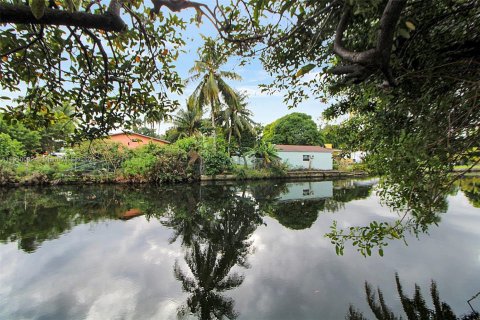 Casa en venta en El Portal, Florida, 3 dormitorios, 136.19 m2 № 1967028 - foto 22