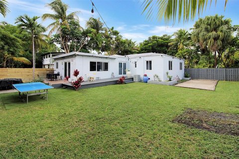 Casa en venta en El Portal, Florida, 3 dormitorios, 136.19 m2 № 1967028 - foto 24