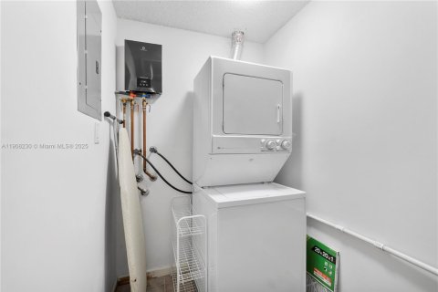 Copropriété à vendre à Plantation, Floride: 1 chambre, 97.18 m2 № 1964301 - photo 10