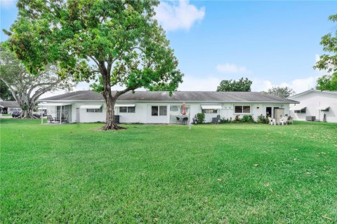 Copropriété à vendre à Plantation, Floride: 1 chambre, 97.18 m2 № 1964301 - photo 2