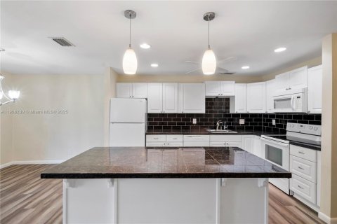 Copropriété à vendre à Plantation, Floride: 1 chambre, 97.18 m2 № 1964301 - photo 3