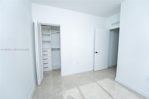 Touwnhouse à vendre à Homestead, Floride: 4 chambres, 129.88 m2 № 1998437 - photo 11