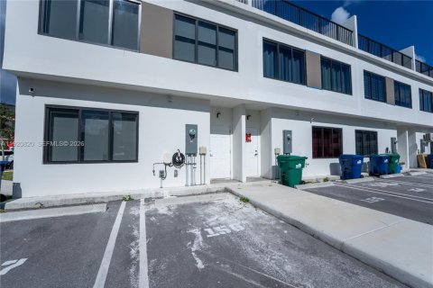 Touwnhouse à vendre à Homestead, Floride: 4 chambres, 129.88 m2 № 1998437 - photo 23