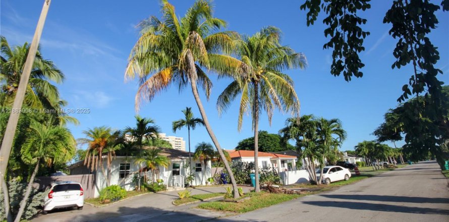 Casa en Miami, Florida 2 dormitorios, 116.87 m2 № 1931298