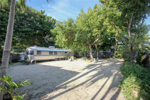 Casa en venta en Miami, Florida, 2 dormitorios, 116.87 m2 № 1931298 - foto 30