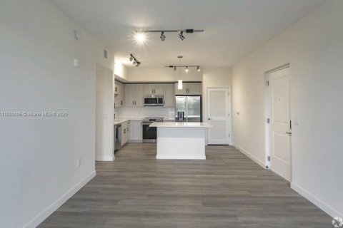 Appartement à louer à Sunrise, Floride: 2 chambres, 105.07 m2 № 1930509 - photo 5