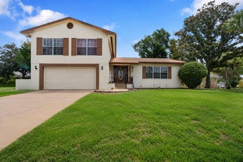 Casa en Hudson, Florida 3 dormitorios, 181.53 m2 № 2207169