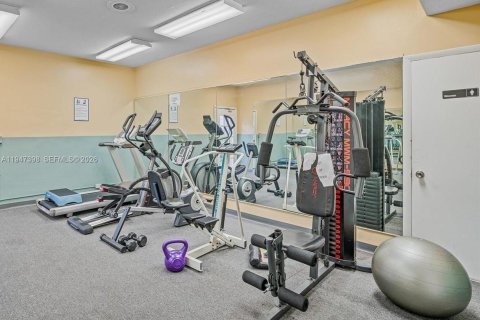 Снять в аренду кондоминиум в Майами, Флорида 2 спальни, 78.04м2, № 2003844 - фото 14