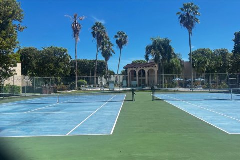 Снять в аренду кондоминиум в Майами, Флорида 2 спальни, 78.04м2, № 2003844 - фото 15