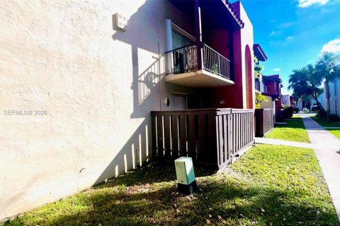 Снять в аренду кондоминиум в Майами, Флорида 2 спальни, 78.04м2, № 2003844 - фото 9