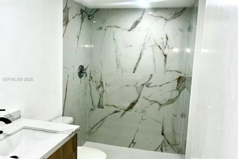 Снять в аренду кондоминиум в Майами, Флорида 2 спальни, 78.04м2, № 2003844 - фото 6