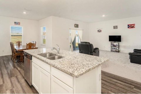 Casa en alquiler en Seffner, Florida, 3 dormitorios, 155.98 m2 № 1848494 - foto 7