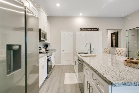Apartment in Ocala, Florida 3 bedrooms, 112.88 sq.m. № 2212255 - photo 8