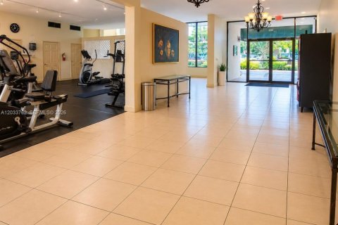 Condominio en venta en Hallandale Beach, Florida, 1 dormitorio, 81.29 m2 № 2078048 - foto 28