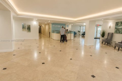 Condominio en venta en Hallandale Beach, Florida, 1 dormitorio, 81.29 m2 № 2078048 - foto 2