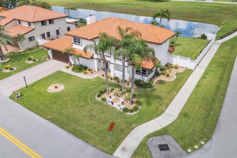 Villa ou maison à vendre à Davie, Floride: 4 chambres, 234.49 m2 № 2185073 - photo 6