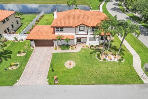 Villa ou maison à vendre à Davie, Floride: 4 chambres, 234.49 m2 № 2185073 - photo 3