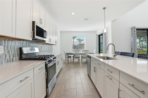 Casa en venta en Estero, Florida, 5 dormitorios, 311.87 m2 № 2384105 - foto 5